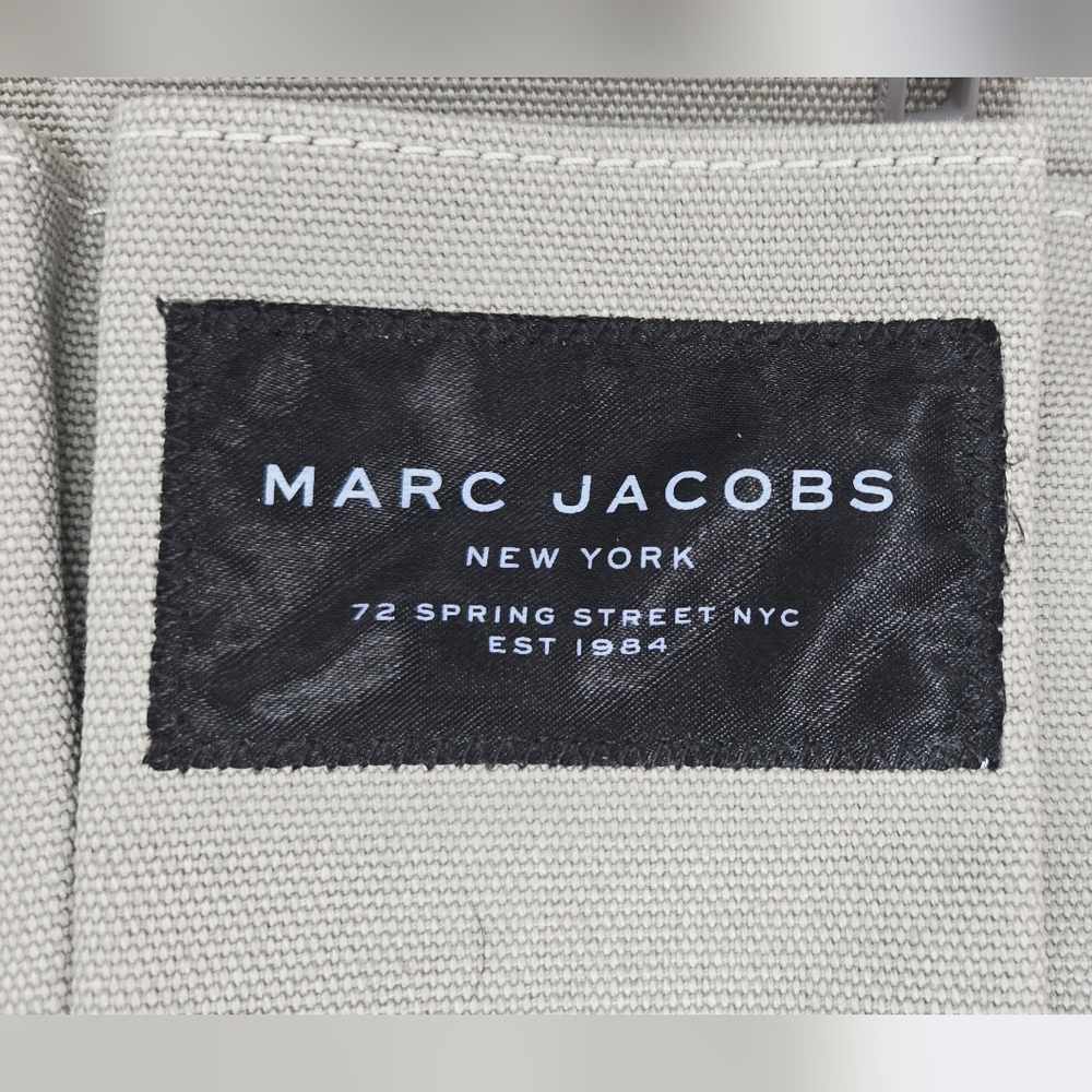 Marc Jacobs 72 Spring Street NYC Wolf Gray Canvas Tote - Picture 2 of 11